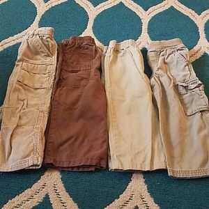 Lot of 4 dress / cargo pants .